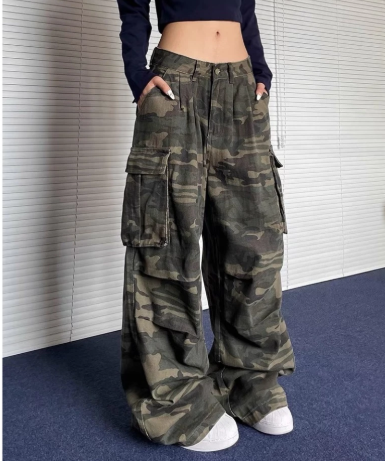 Loose Straight-Leg Wide Jeans