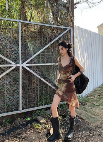 Retro Tie-Dye V-Neck Mesh Dress