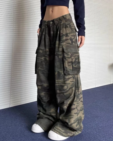 Loose Straight-Leg Wide Jeans